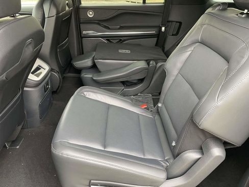 New 2026 Lincoln Navigator L Reserve w/ Jet Appearance Package image 12