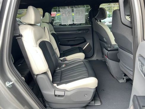 Used 2024 Kia EV9 GT-Line image 14