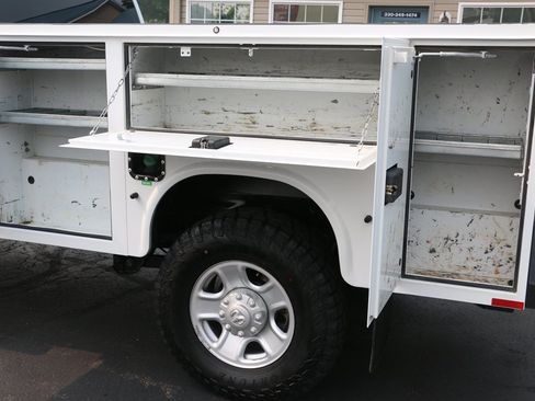 Used 2024 RAM 2500 Tradesman w/ Snow Chief Group AWD/4WD image 37