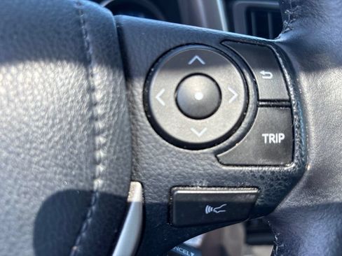 Used 2017 Toyota RAV4 XLE w/ All Weather Liner Package AWD/4WD image 20