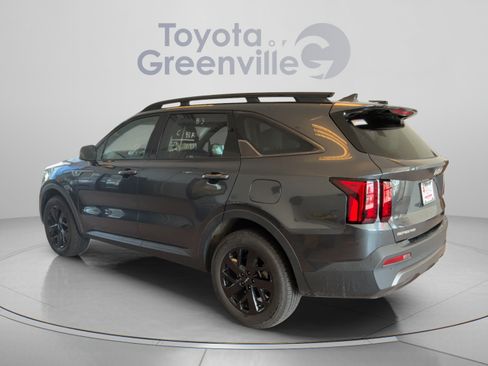 Used 2023 Kia Sorento S w/ Panoramic Sunroof Package AWD/4WD image 4