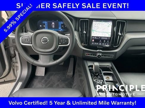 Certified 2025 Volvo XC60 B5 Core AWD/4WD image 17