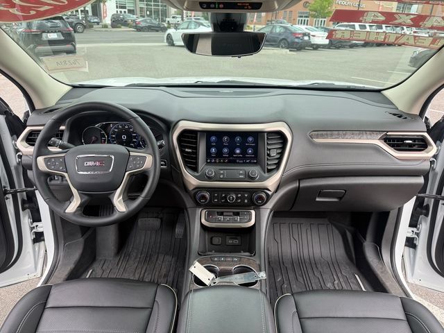 Used 2023 GMC Acadia Denali w/ Denali Ultimate Package AWD/4WD image 12