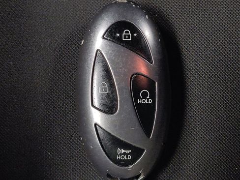 Used 2025 Hyundai Elantra SEL FWD image 32