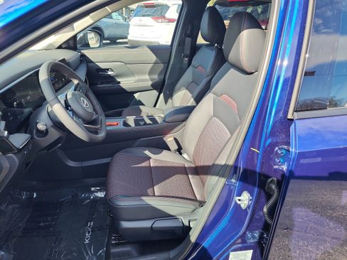 New 2026 Nissan Kicks SR w/ Cold Weather Package image 11