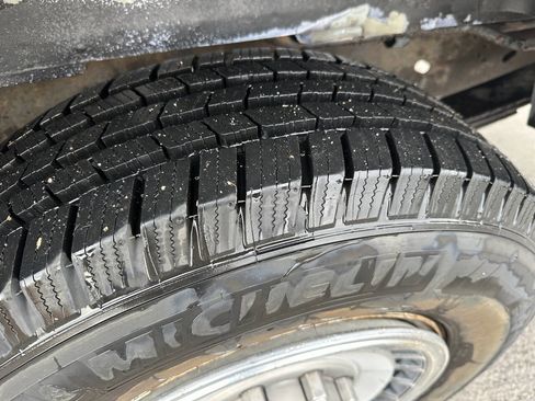 Used 1995 Ford E-350 and Econoline 350 XLT image 5