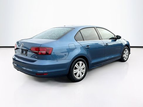 Used 2017 Volkswagen Jetta S image 3
