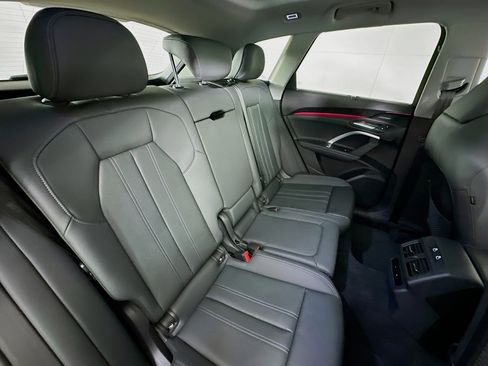 Used 2025 Audi Q5 Premium Plus w/ Premium Plus image 28