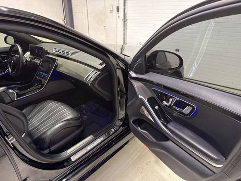 Used 2023 Mercedes-Benz S 500 4MATIC w/ AMG Line image 39
