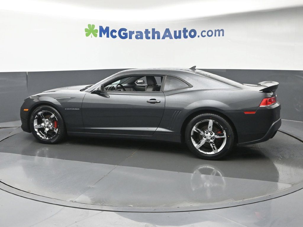 Used 2015 Chevrolet Camaro LT RWD image 17