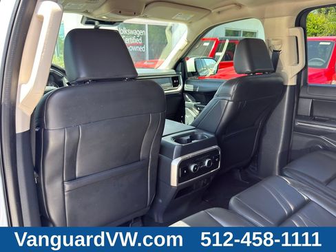 Used 2022 Ford Expedition XLT RWD image 31