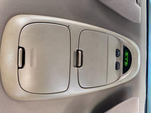 Used 2004 Ford F250 Lariat image 40