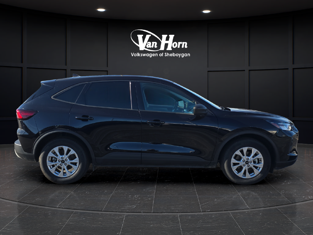 Used 2025 Ford Escape Active FWD image 8