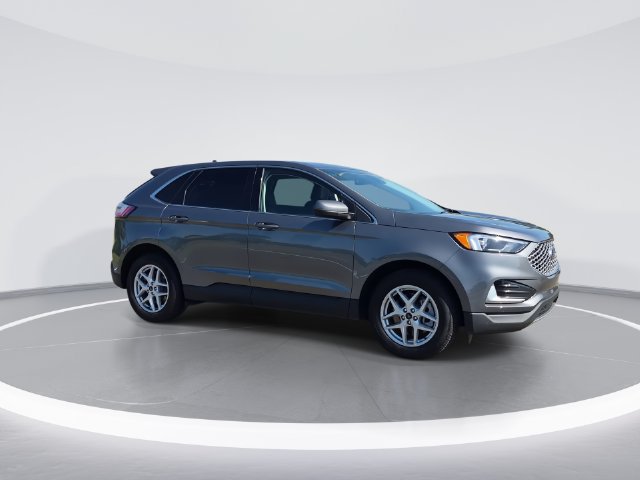 Used 2024 Ford Edge SEL AWD/4WD image 9