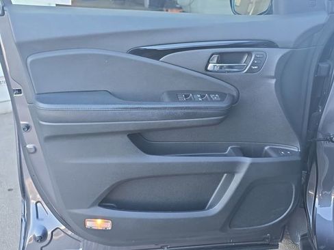 Used 2019 Honda Pilot Touring image 28