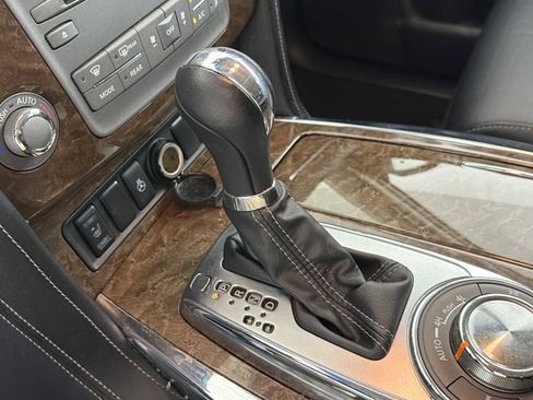 Used 2017 INFINITI QX80 4WD w/ Driver Assistance Package image 36