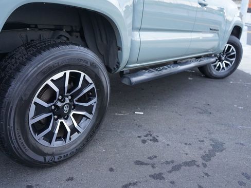 Used 2023 Toyota Tacoma 4x4 Double Cab image 7