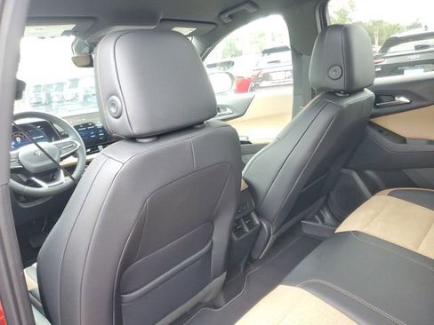 New 2026 Chevrolet Equinox ACTIV w/ Convenience Package III image 10