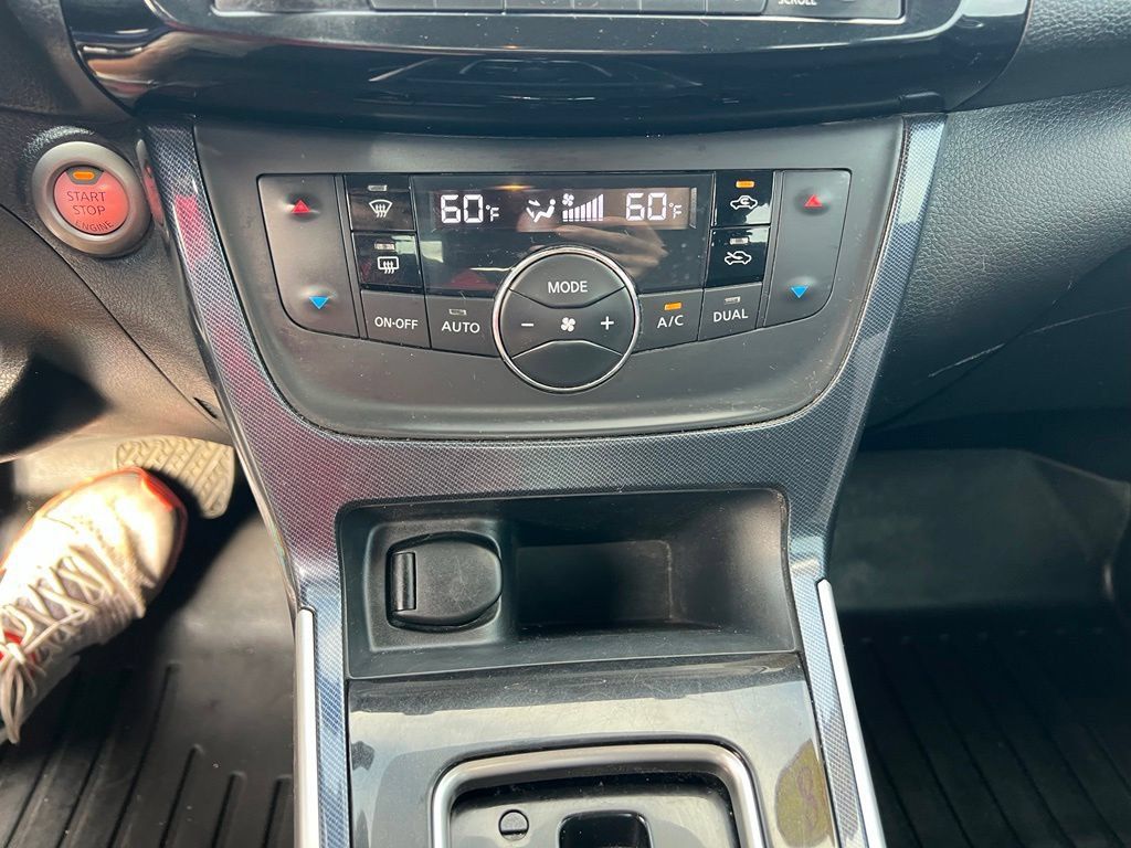 Used 2018 Nissan Sentra SR w/ Electronics Package FWD image 32