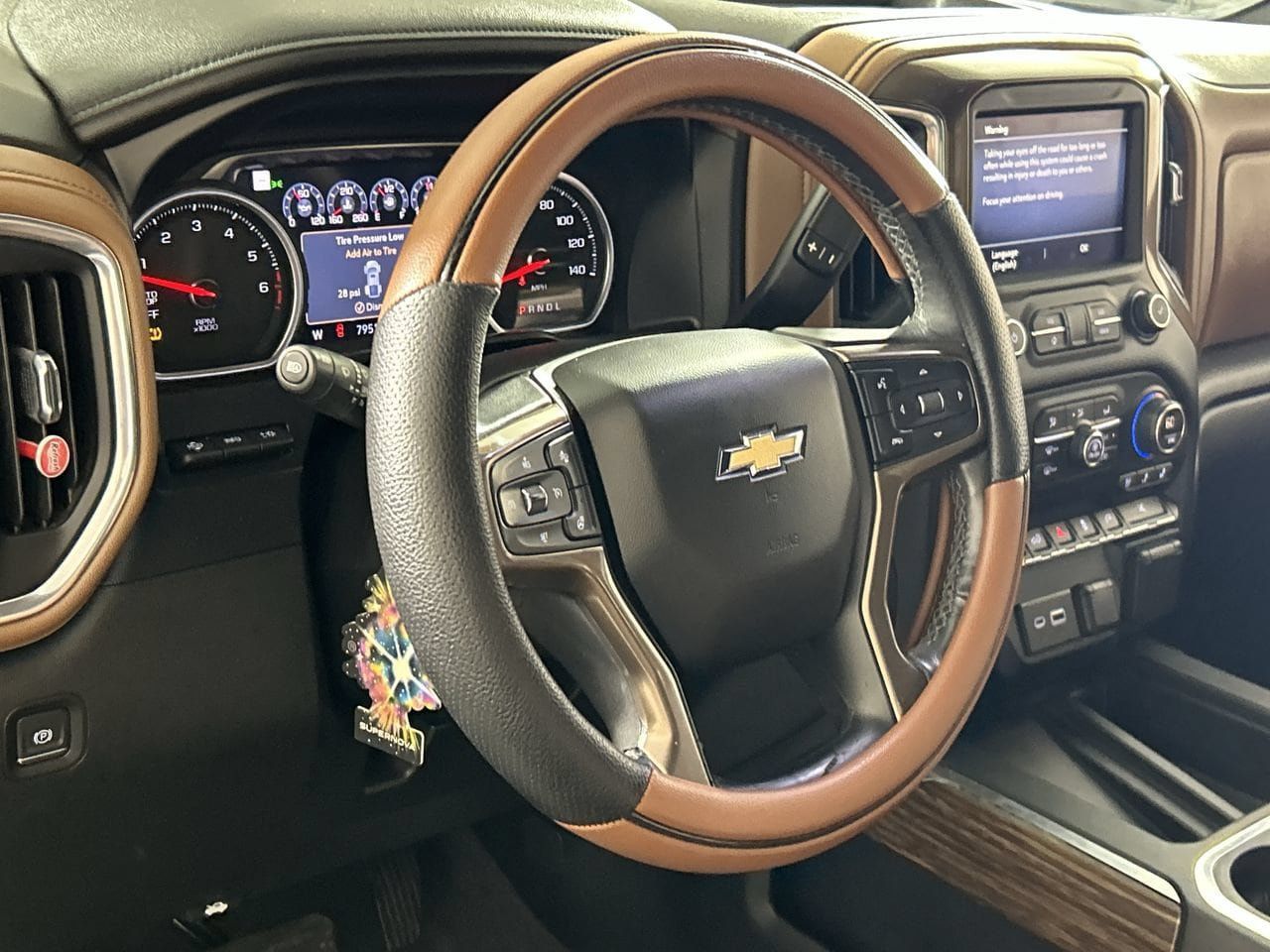 Used 2019 Chevrolet Silverado 1500 High Country w/ Technology Package AWD/4WD image 15