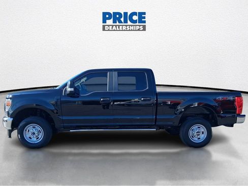 Used 2022 Ford F250 XL w/ Power Equipment Group AWD/4WD image 8