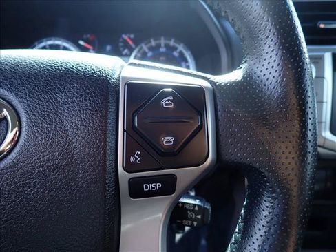 Used 2016 Toyota 4Runner SR5 AWD/4WD image 18