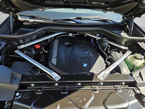 New 2026 BMW X5 sDrive40i image 16