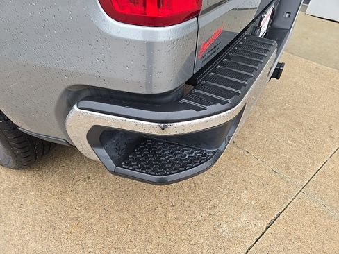 Used 2025 Chevrolet Silverado 1500 LT image 23