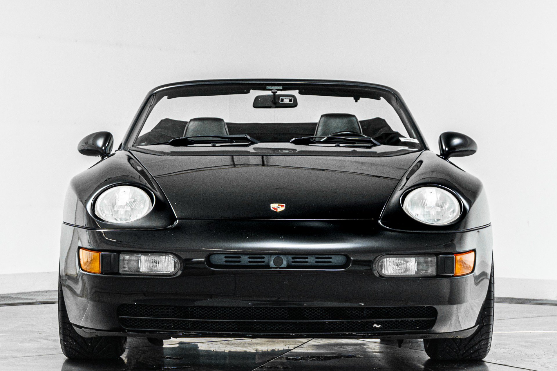 Used 1992 Porsche 968 Cabriolet RWD image 4