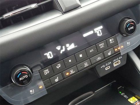 New 2026 Subaru Outback Touring XT image 34