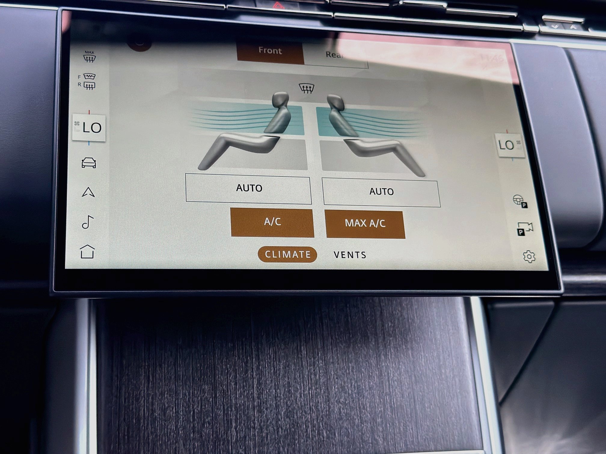 New 2027 Land Rover Range Rover SE AWD/4WD image 35