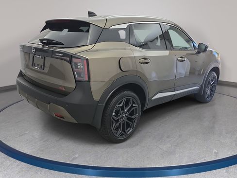 New 2026 Nissan Kicks SR FWD image 5