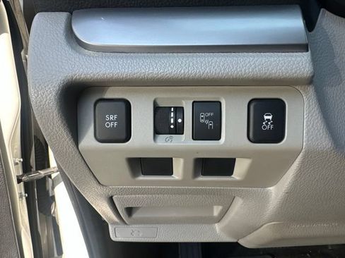 Used 2018 Subaru Forester 2.5i Premium AWD/4WD image 11