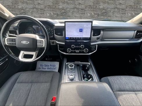 Used 2023 Ford Expedition XLT AWD/4WD image 7