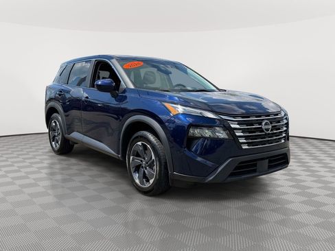 Used 2024 Nissan Rogue SV FWD image 10