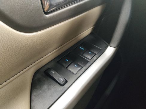Used 2014 Ford Edge SE FWD image 27