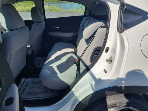 Used 2020 Honda HR-V LX image 23