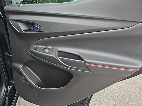 Used 2023 Chevrolet Bolt EUV Premier w/ Sun & Sound Package FWD image 20