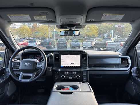 Used 2025 Ford F250 Lariat image 13