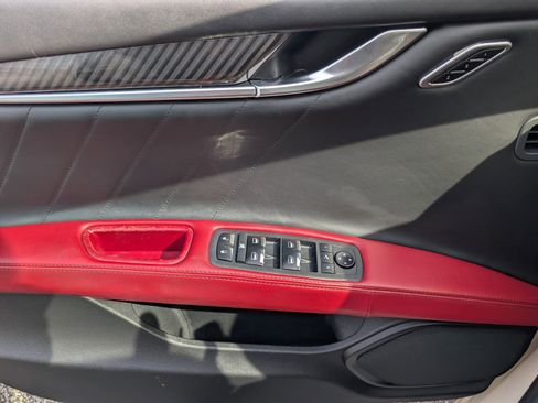 Used 2022 Maserati Ghibli Modena image 34