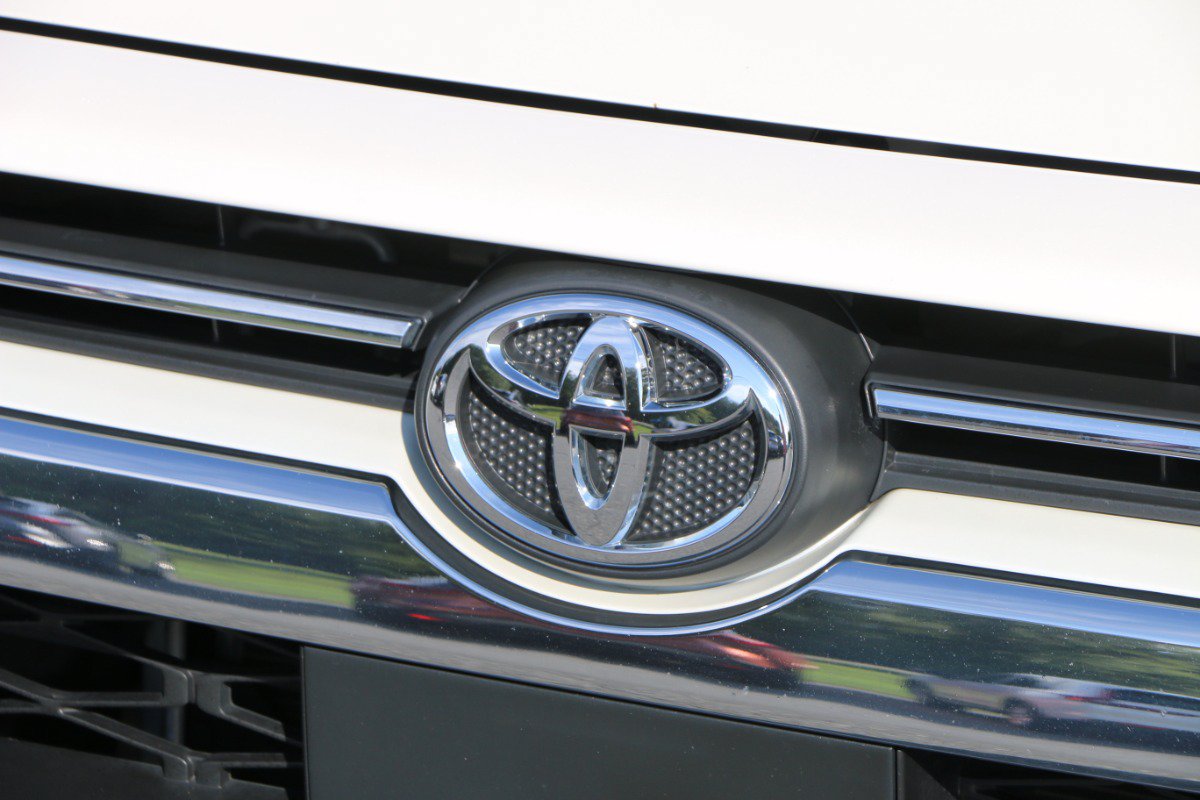 Used 2023 Toyota 4Runner Limited AWD/4WD image 12