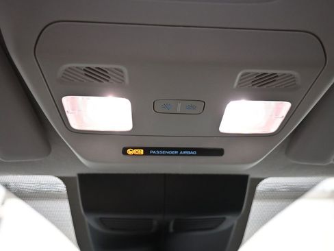 New 2025 Ford Transit 250 Low Roof AWD image 31