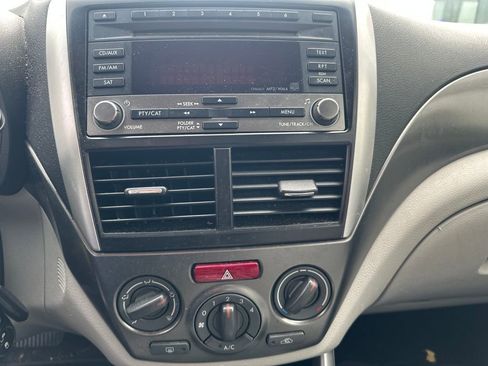 Used 2012 Subaru Forester 2.5X w/ Alloy Wheel Pkg AWD/4WD image 17