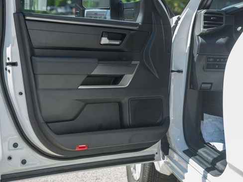 New 2026 Toyota Tundra SR5 AWD/4WD image 39