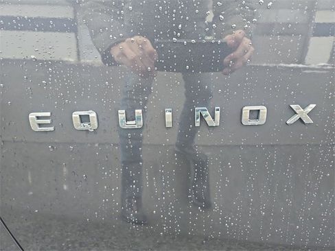 Used 2022 Chevrolet Equinox LT w/ Driver Convenience Package image 31