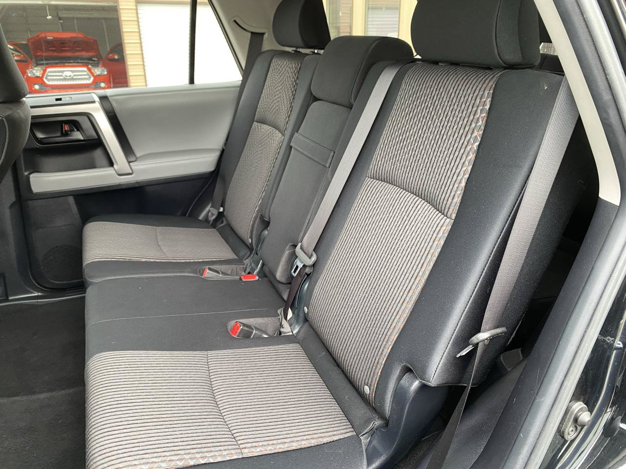 Used 2010 Toyota 4Runner SR5 AWD/4WD image 7