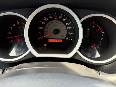 Used 2007 Toyota Tacoma PreRunner image 12