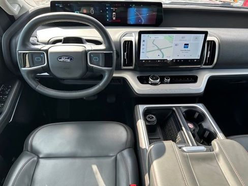 Used 2025 Ford Expedition Max Active AWD/4WD image 20