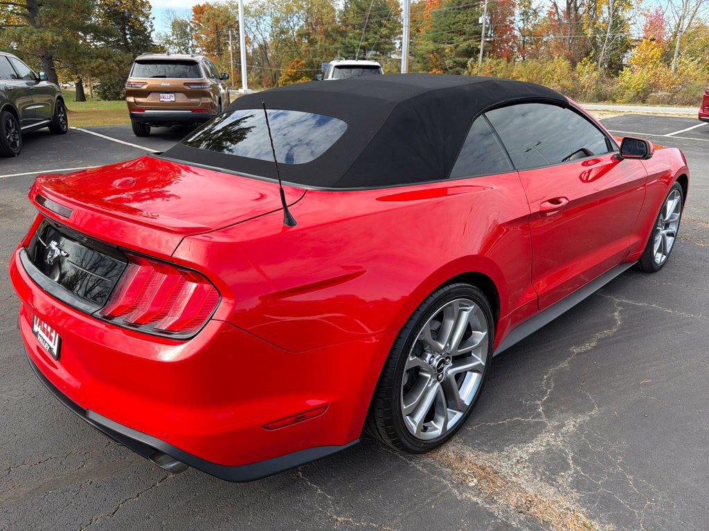 Used 2020 Ford Mustang Premium RWD image 7