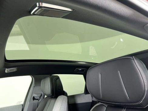 Used 2025 Cadillac Optiq Sport 1 AWD/4WD image 18